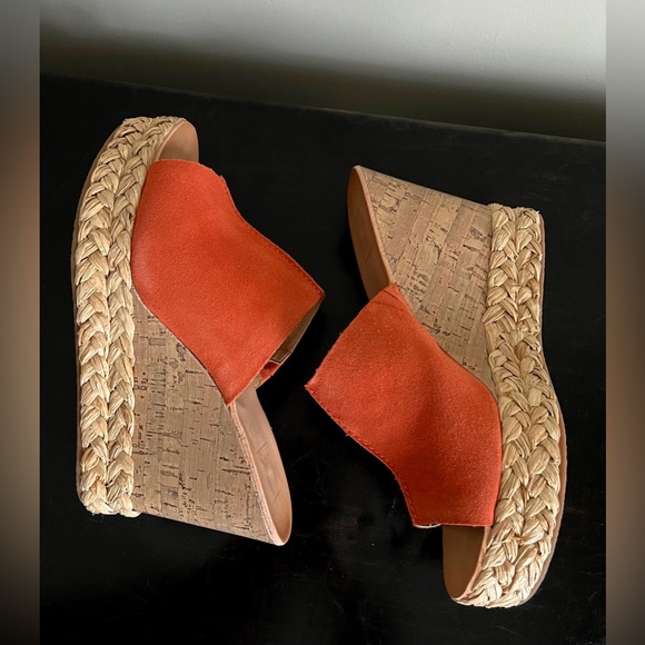 DOLCE VITA “LOVA” ORANGE SUEDE SLIDES SIZE 10 - Picture 7 of 13